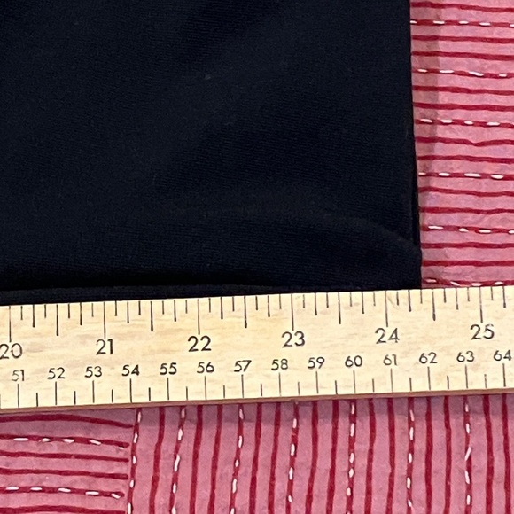 Ruelle (made in Canada) women’s small stretch fabric pants - Picture 8 of 14